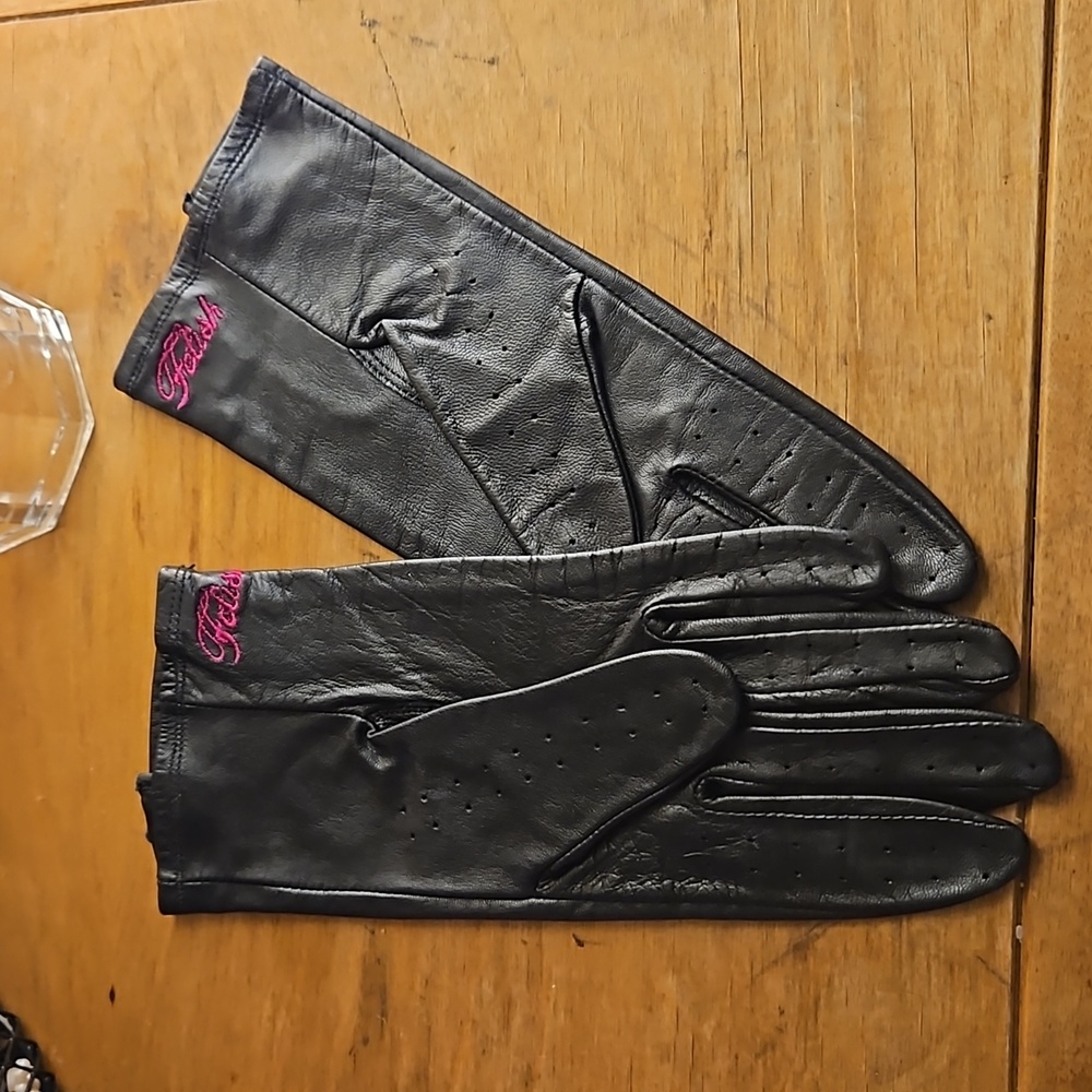 Vintage Leather Gloves